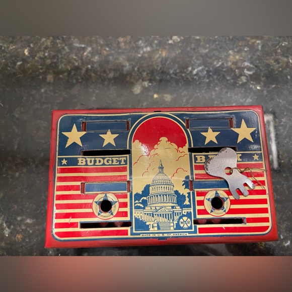 Vintage Marx Toys Red White & Blue Capitol Building Budget Bank - Picture 4 of 8